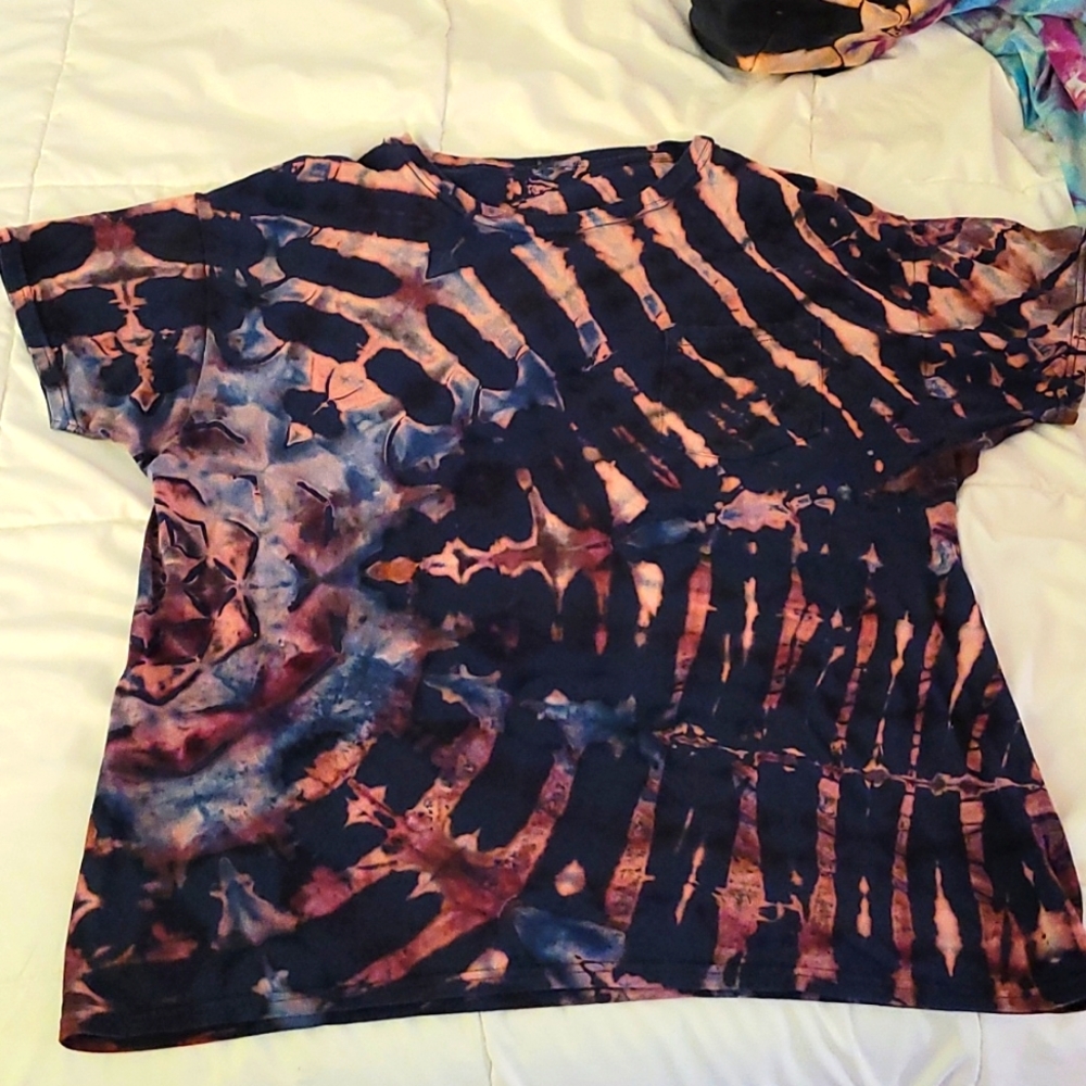 Short sleeve t shirt with pocket